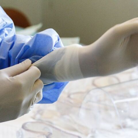 Κλινική δοκιμή για την ιντερφερόνη-α2b