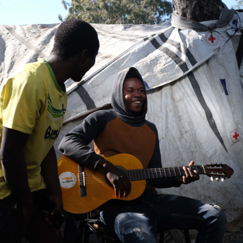 Η ιστορία ενός εγκλωβισμένου ποδοσφαιριστή στη Μόρια