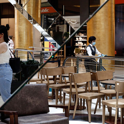 Έτσι άνοιξαν τα εμπορικά κέντρα μετά την καραντίνα