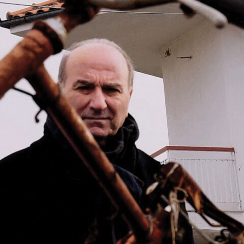 Ο Θεόδωρος Τερζόπουλος με το ποδήλατο του πατέρα του