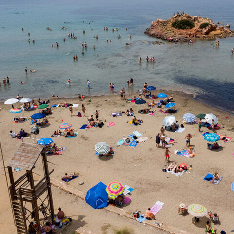 Καβούρι, παραλία