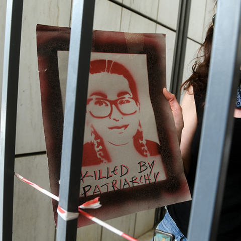 ΕΝ ΑΝΑΜΟΝΗ ΤΗΣ ΑΠΟΦΑΣΗΣ ΣΤΗ ΔΙΚΗ ΤΗΣ ΕΛΕΝΗΣ ΤΟΠΑΛΟΥΔΗ