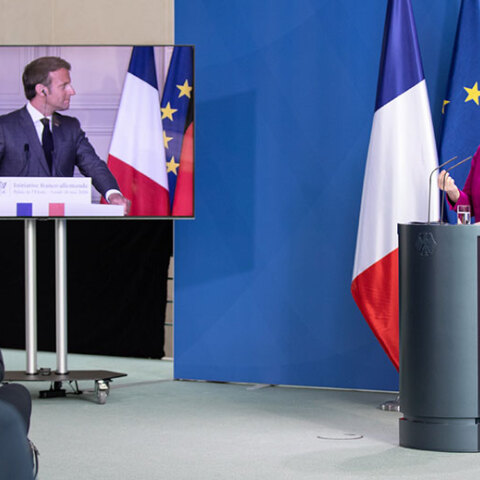 Οι ανακοινώσεις Μέρκελ - Μακρόν για το ευρωπαϊκό ταμείο ανάκαμψης μέσω τηλεδιάσκεψης