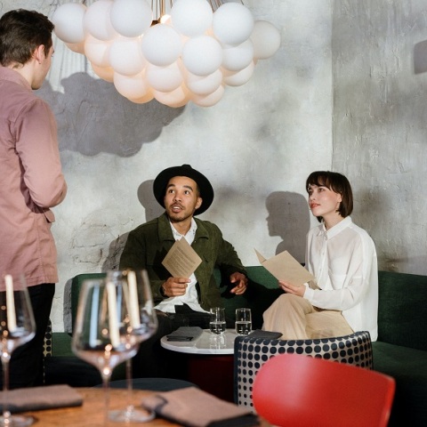 Σερβιτόρος