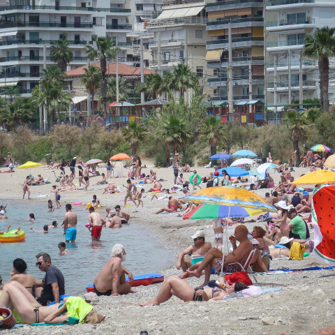 Μόλις το 31% των Αυστριακών θα κάνουν διακοπές εκτός συνόρων 