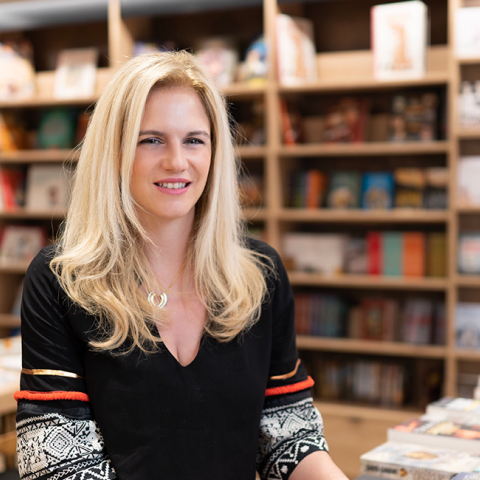 H Διευθύντρια Επικοινωνίας & Δημοσίων Σχέσεων των εκδόσεων Διόπτρα, Αλεξάνδρα Αυγερινού γράφει γι' αυτά που έμαθε από την καραντίνα.