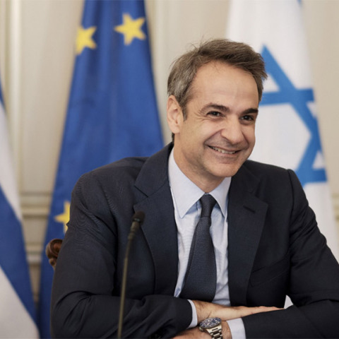 Κυριάκος Μητσοτάκης και Μπενιαμίν Νετανιάχου κατά τη διάρκεια τηλεδιάσκεψης