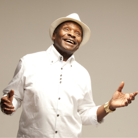 Ο τραγουδιστής Μόρι Καντέ