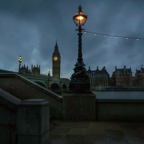 Κορωνοϊός στη Μεγάλη Βρετανία: Ανακοινώθηκε το χρονοδιάγραμμα για το άνοιγμα των καταστημάτων