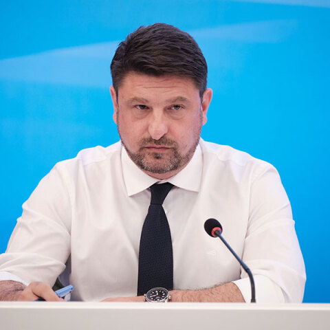 Δεν άντεξε τη συναισθηματική φόρτιση ο Νίκος Χαρδαλιάς στην τελευταία live ενημέρωση για τον κορωνοϊό