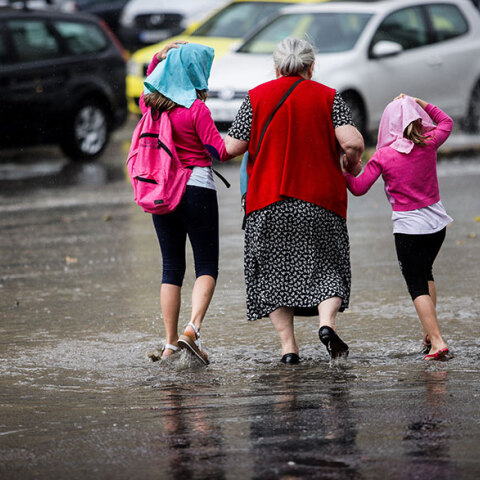 Βροχόπτωση στην Αθήνα 