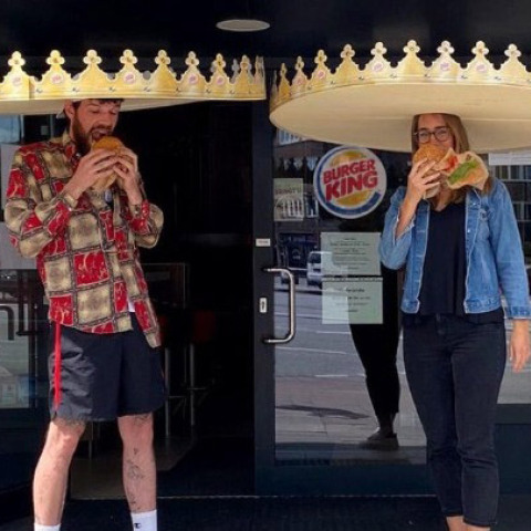 «Κορώνες κοινωνικής αποστασιοποίησης» στη Γερμανία 