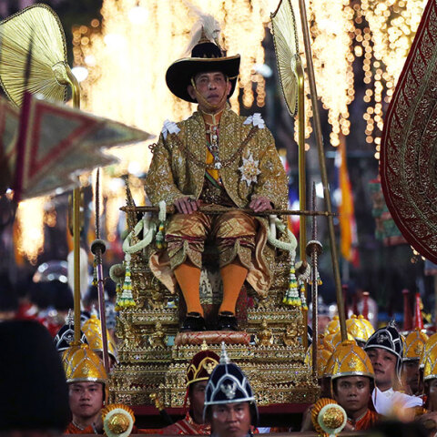 Βασιλιάς Μάχα Βατζιραλόνγκορν 