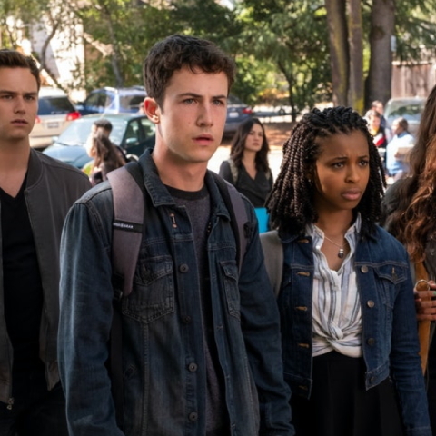 Δεκατρία Γιατί Netflix