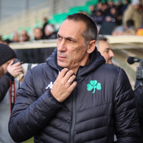 O προπονητής Γιώργος Δώνης