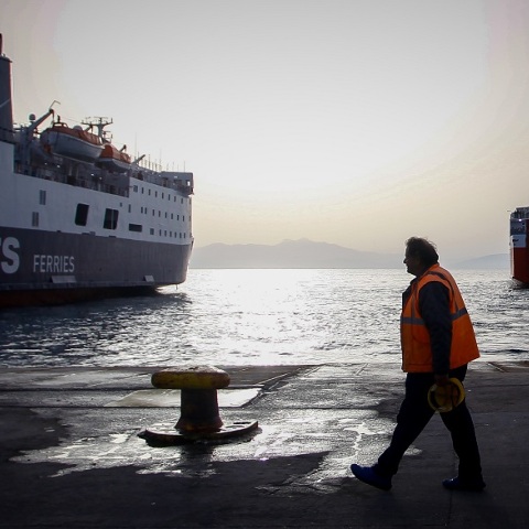 Πλοίο στο Λιμάνι