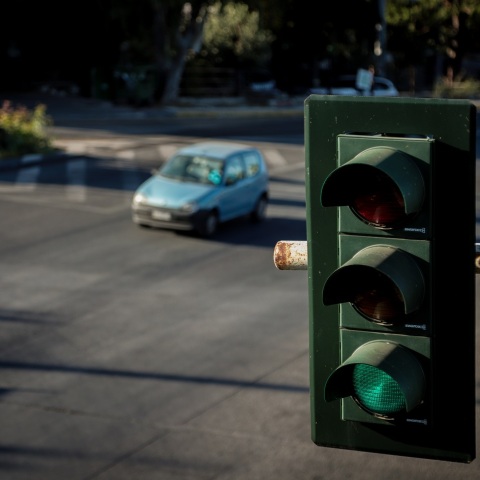 Σηματοδότης με πράσινο - Αυτοκίνητα 