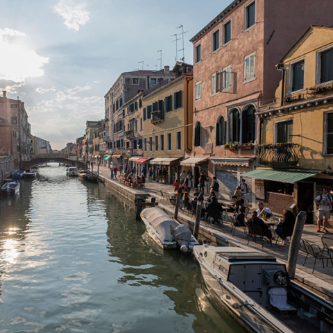Δύο συγκινητικά βίντεο από τη Βενετία που επιβεβαιώνουν ότι «Όλα Θα Πάνε Καλά» μετά την πανδημία του κορωνοϊού