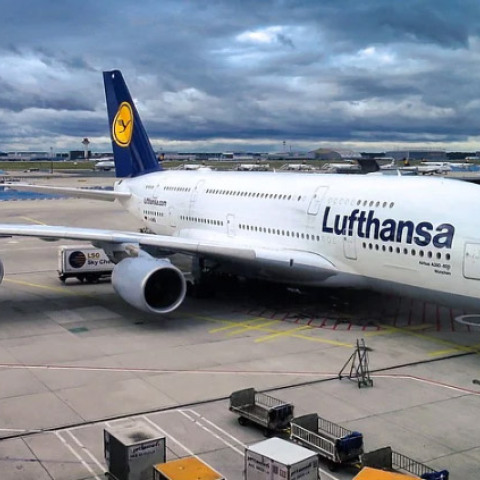  Lufthansa