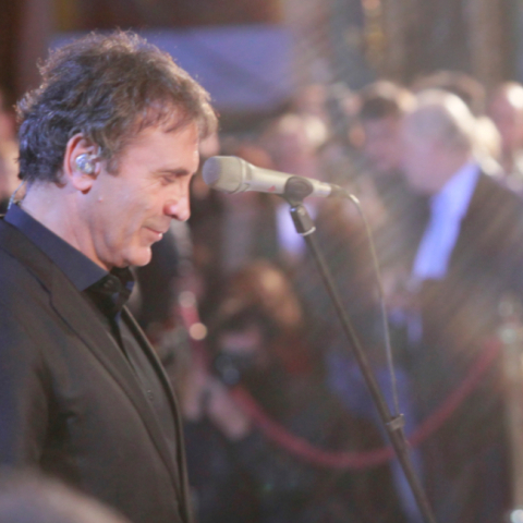 Γιώργος Νταλάρας στο Megaron Online