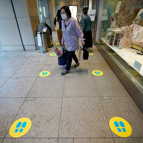 Ανησυχία στο Τόκιο καθώς αυξήθηκαν σημαντικά τα νέα κρούσματα κορωνοϊού