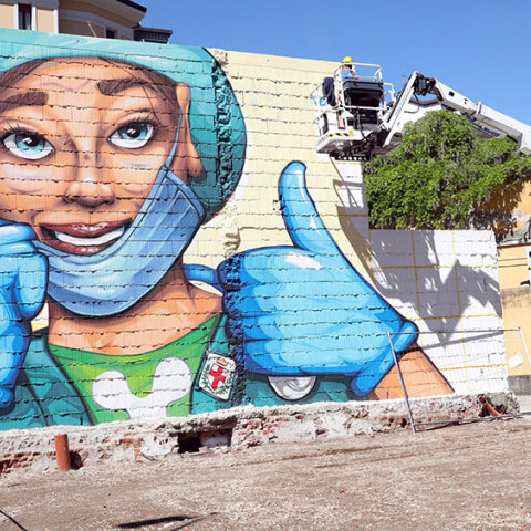 Ξεπέρασαν τους 33.600 οι νεκροί από κορωνοϊό στην Ιταλία