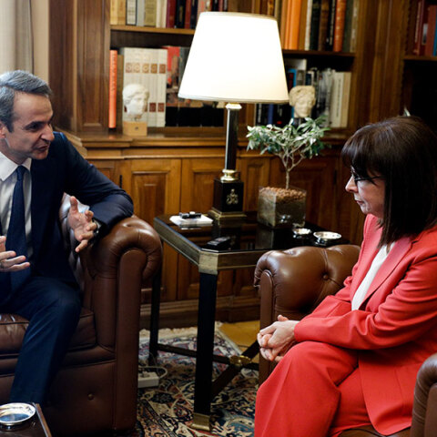 Συνάντηση Κυριάκου Μητσοτάκη και Αικατερίνης Σακελλαροπούλου