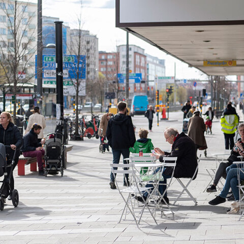 Η κυβέρνηση στη Σουηδία αποποιείται οποιαδήποτε ευθύνη στην αντιμετώπιση του κορωνοϊού - Περισσότεροι από 4.500 νεκροί