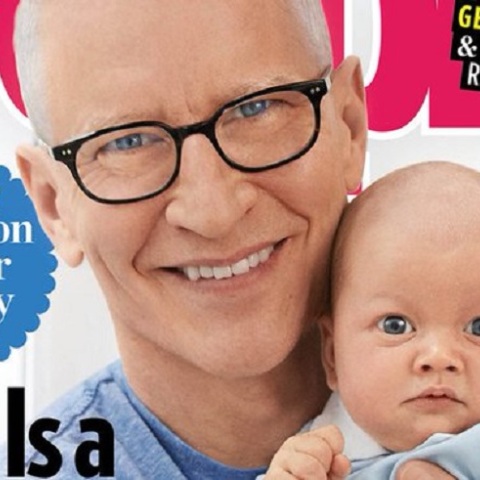 Το εξώφυλλο του Άντερσον Κούπερ με τον γιο του