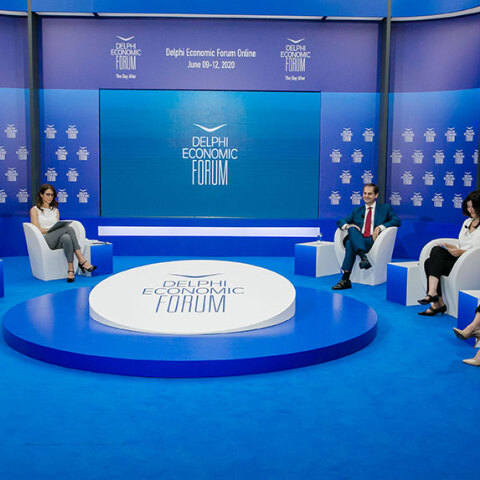 Ο υπουργός Τουρισμού Χάρης Θεοχάρης στο 5ο Οικονομικό Φόρουμ Δελφών