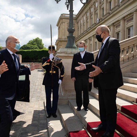 Στο Παρίσι ο Νίκος Δένδιας, στέλνει νέο αυστηρό μήνυμα προς την Τουρκία