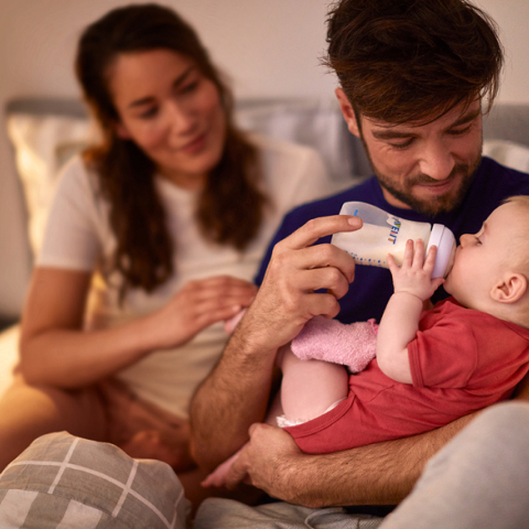 H Philips Avent πραγματοποιεί, σε συνεργασία με τη Μαία και Σύμβουλο Θηλασμού IBCLC, Γεωργία Λεζέ, Live συνεδρίες για νέους γονείς.