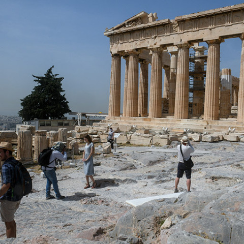 Ακρόπολη - Τουρίστες