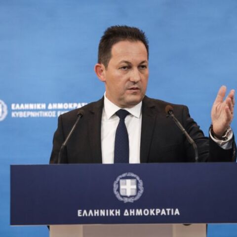 Στέλιος Πέτσας 