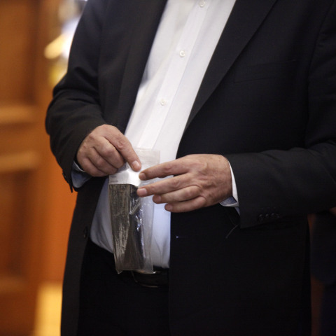 Βουλή-Παράδοση κινητών τηλεφώνων πριν το υπουργικό συμβούλιο