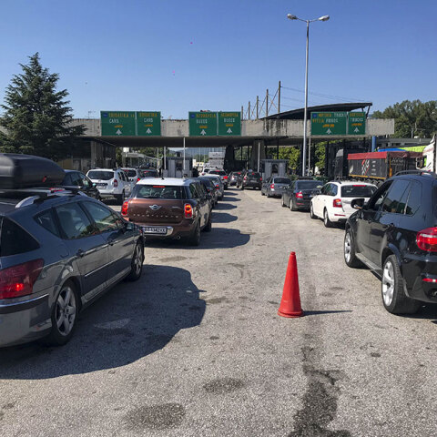 Ουρές χιλιομέτρων στο τελωνείο του Προμαχώνα