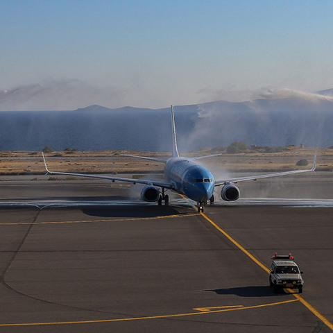ΥΠΟΔΟΧΗ ΤΗΣ ΠΡΩΤΗΣ ΠΤΗΣΗΣ ΑΠΟ ΤΟ ΕΞΩΤΕΡΙΚΟ ΣΤΟ ΑΕΡΟΔΡΟΜΙΟ ΤΟΥ ΗΡΑΚΛΕΙΟΥ ΚΡΗΤΗΣ 