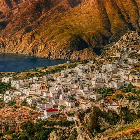 Επιβεβαιώθηκαν δύο νέα κρούσματα κορωνοϊού στην Κάρπαθο, με το νησί να βρίσκεται σε κατάσταση υγειονομικού συναγερμού