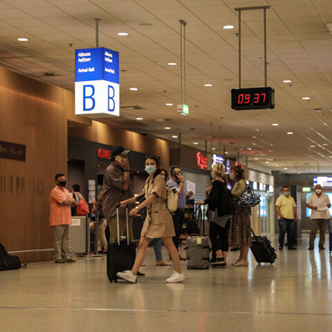 Από τα 28 νέα κρούσματα κορωνοϊού στην Ελλάδα, τα 13 ήταν σε πύλες εισόδου της χώρας