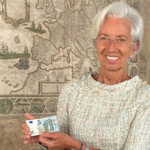 Με υπογραφή Λαγκάρντ τα νέα χαρτονομίσματα των 5 και 10 ευρώ