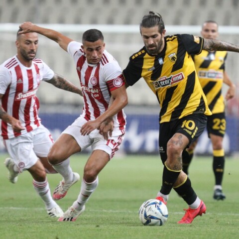 Ολυμπιακός ΑΕΚ θα μονομαχήσουν στον τελικό Κυπέλλου