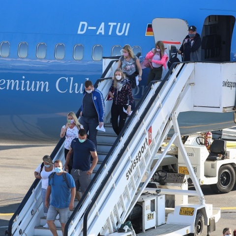 Η πρώτη πτήση με τουρίστες στην Κρήτη