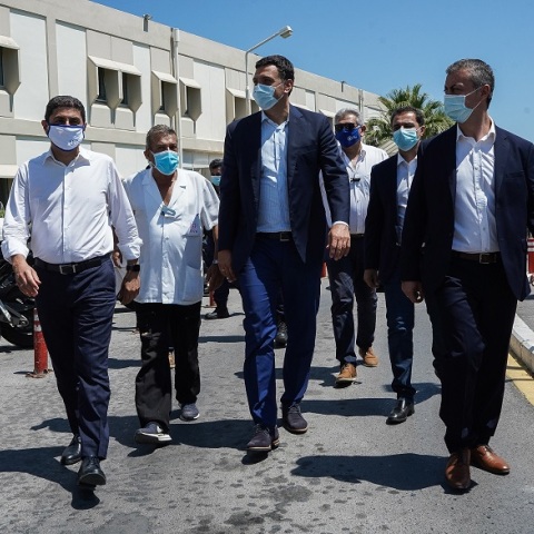 ΕΠΙΣΚΕΨΗ ΚΙΚΙΛΙΑ ΣΤΟ ΠΑΝΕΠΙΣΤΗΜΙΑΚΟ ΓΕΝΙΚΟ ΝΟΣΟΚΟΜΕΙΟ ΗΡΑΚΛΕΙΟΥ