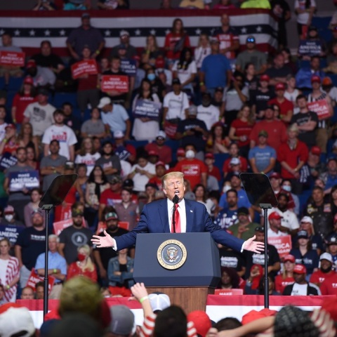 Ο Ντόναλντ Τραμπ στην ομιλία του στην Τάλσα