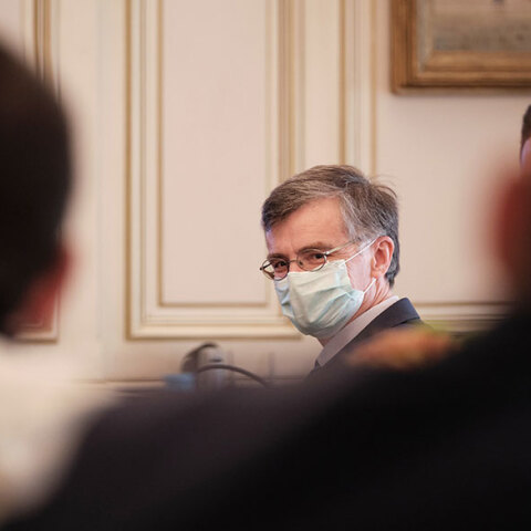 Ο Σωτήρης Τσιόδρας στην έκτακτη σύσκεψη για τον κορωνοϊό στο Μέγαρο Μαξίμου