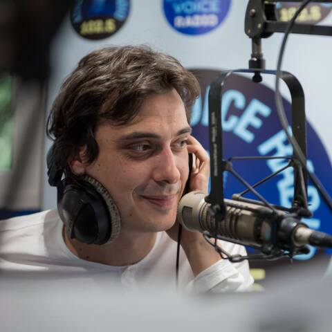 Δημήτρης Αθανασιάδης Athens Voice 102.5