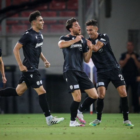 O ΠΑΟΚ πήρε τη μεγάλη νίκη με σκορ 1-0 στο στάδιο Καραϊσκάκη απέναντι στον Ολυμπιακό