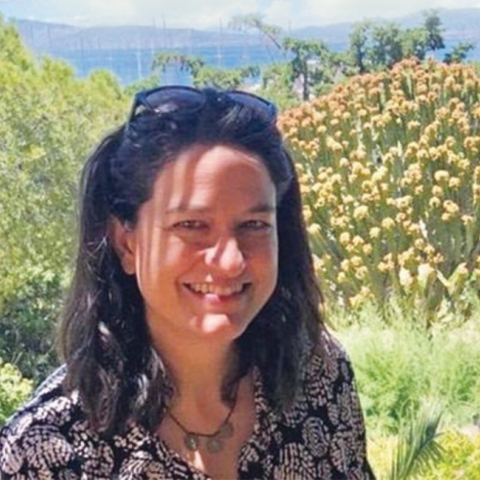 Η Σίφνος της Νίκης Κεραμέως