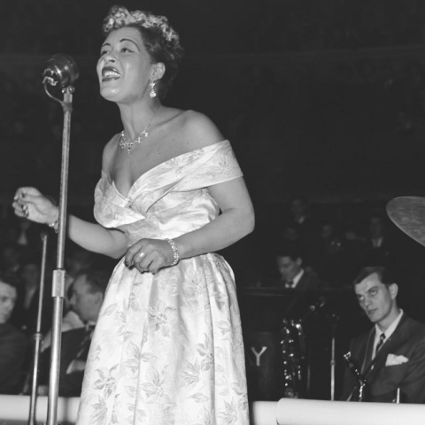 Η τραγουδίστρια Billie Holiday 