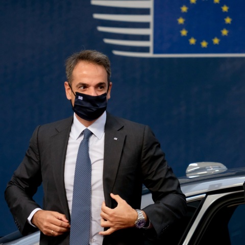 Συνεχίζονται για δεύτερη ημέρα, στη σύνοδο κορυφής των Βρυξελλών, οι συνομιλίες των 27 ηγετών της ΕΕ – Σε εξέλιξη πολυμερής συνάντηση αυτή την ώρα